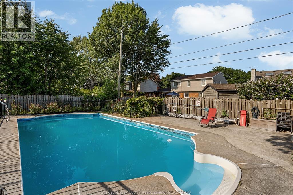 Photo 30 of 2480 Everts, Windsor ON