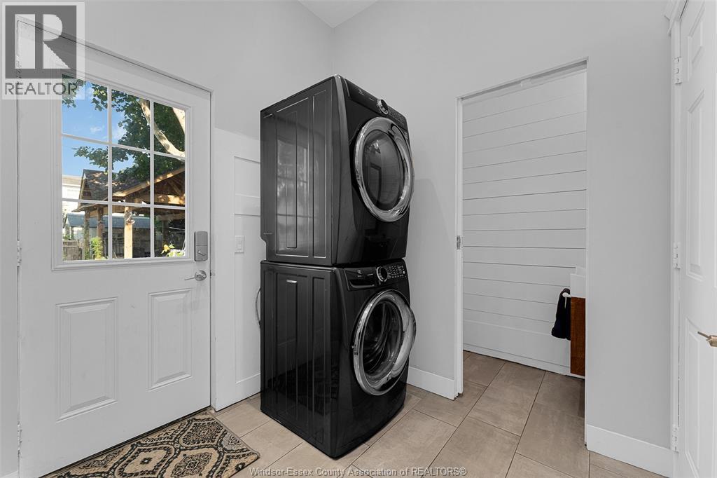 Photo 17 of 2480 Everts, Windsor ON