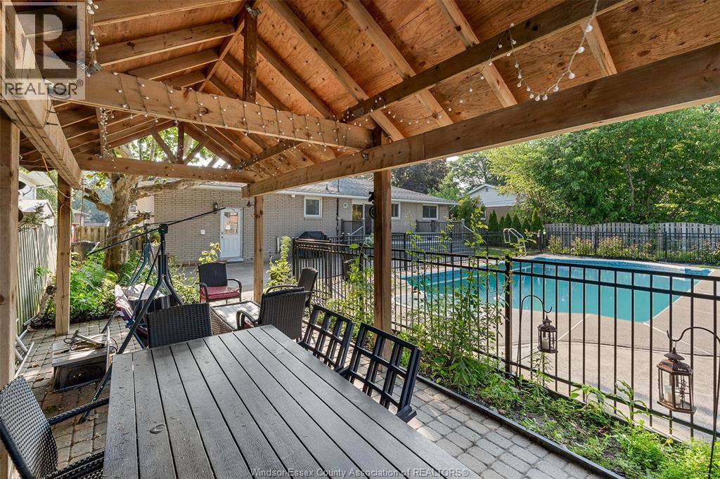 Photo 2 of 2480 Everts, Windsor ON