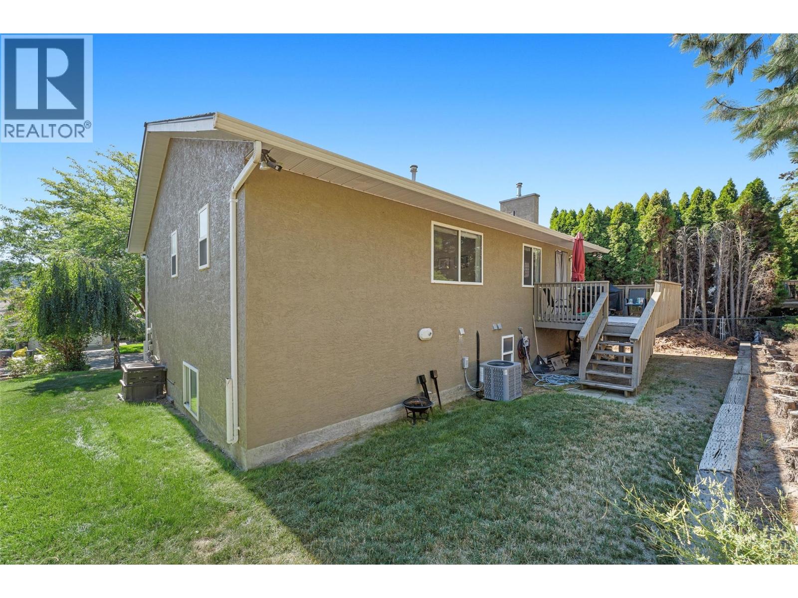 Photo 25 of 580 Spruceview Place N, Kelowna BC