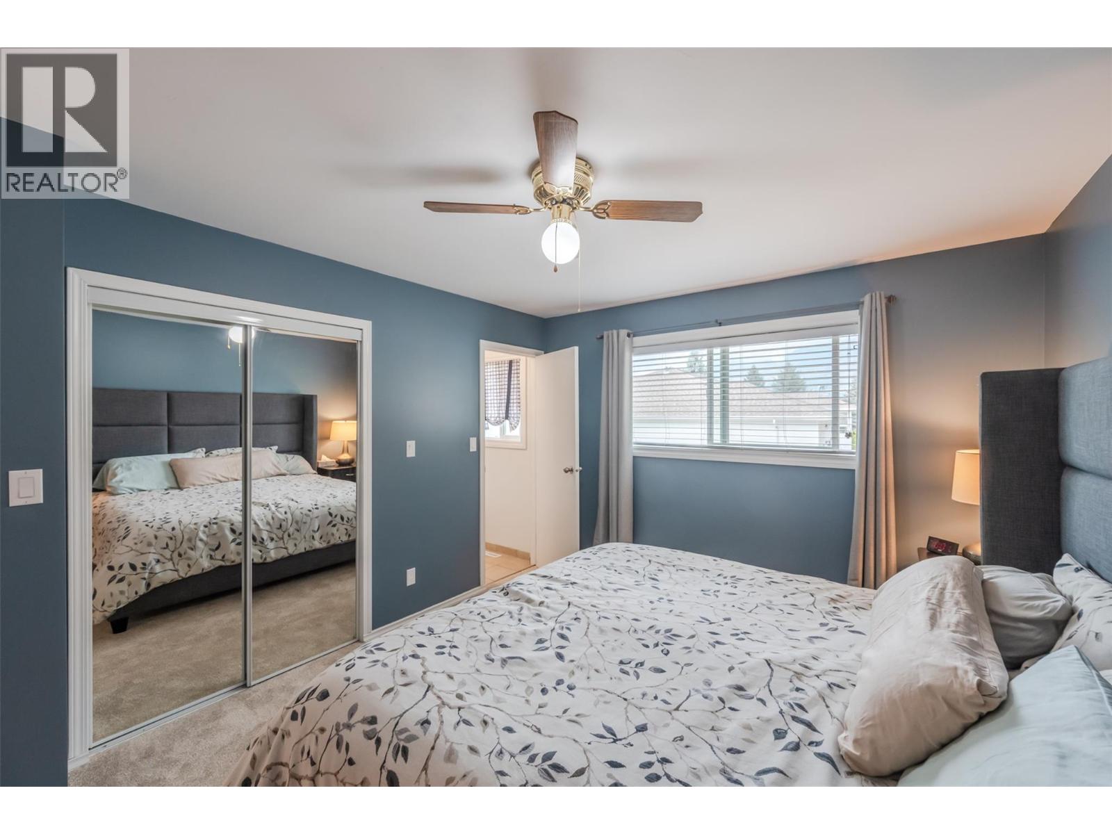 6142 Eveningstar Close, Oliver
