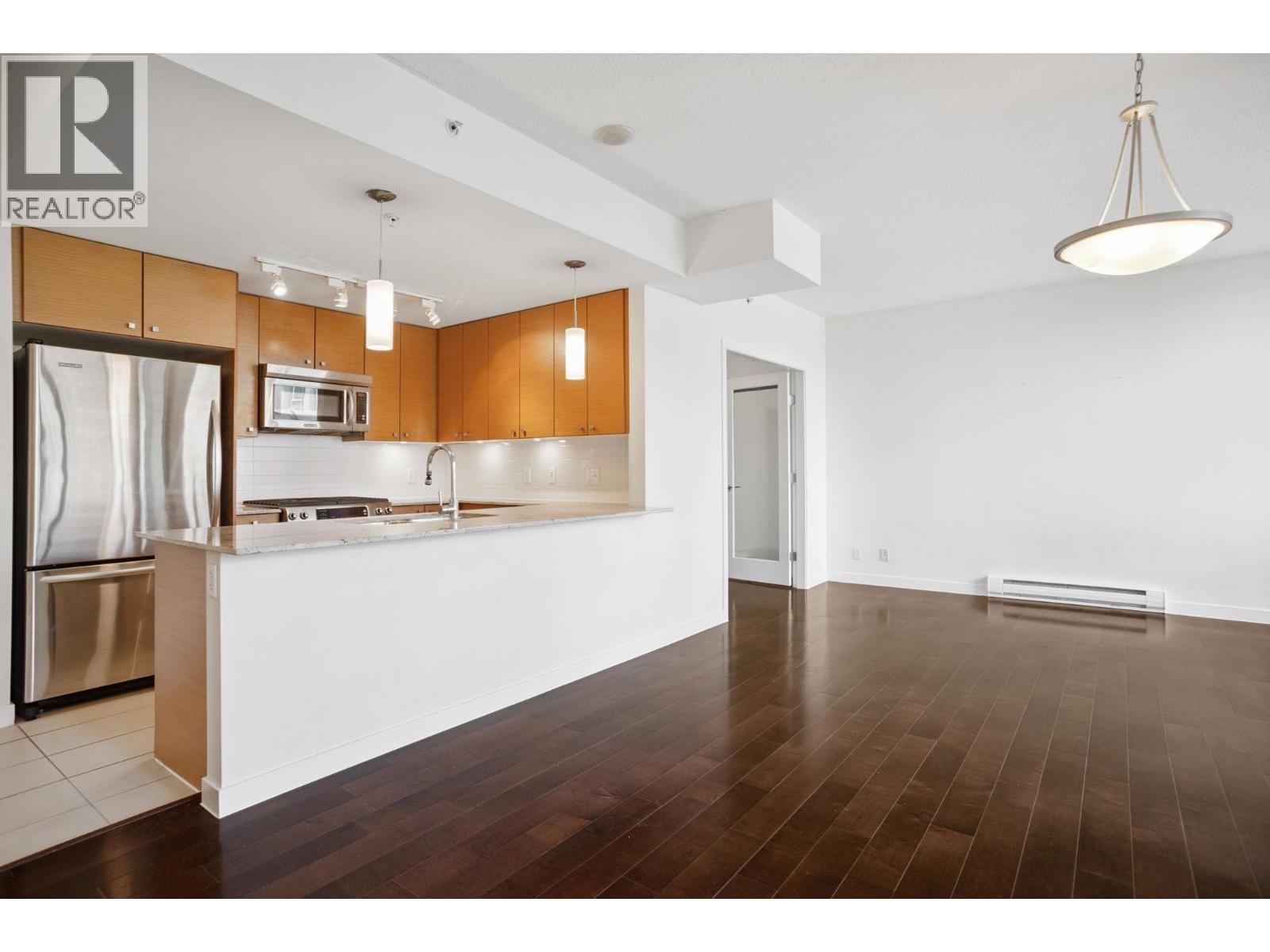 Photo 13 of 301 7362 Elmbridge Way, Richmond BC