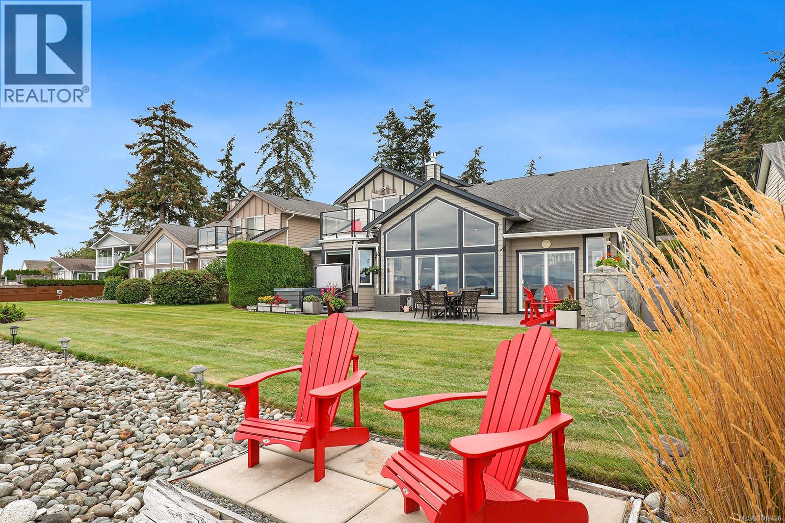 Photo 16 of 9 4320 Garrod Rd, Bowser BC