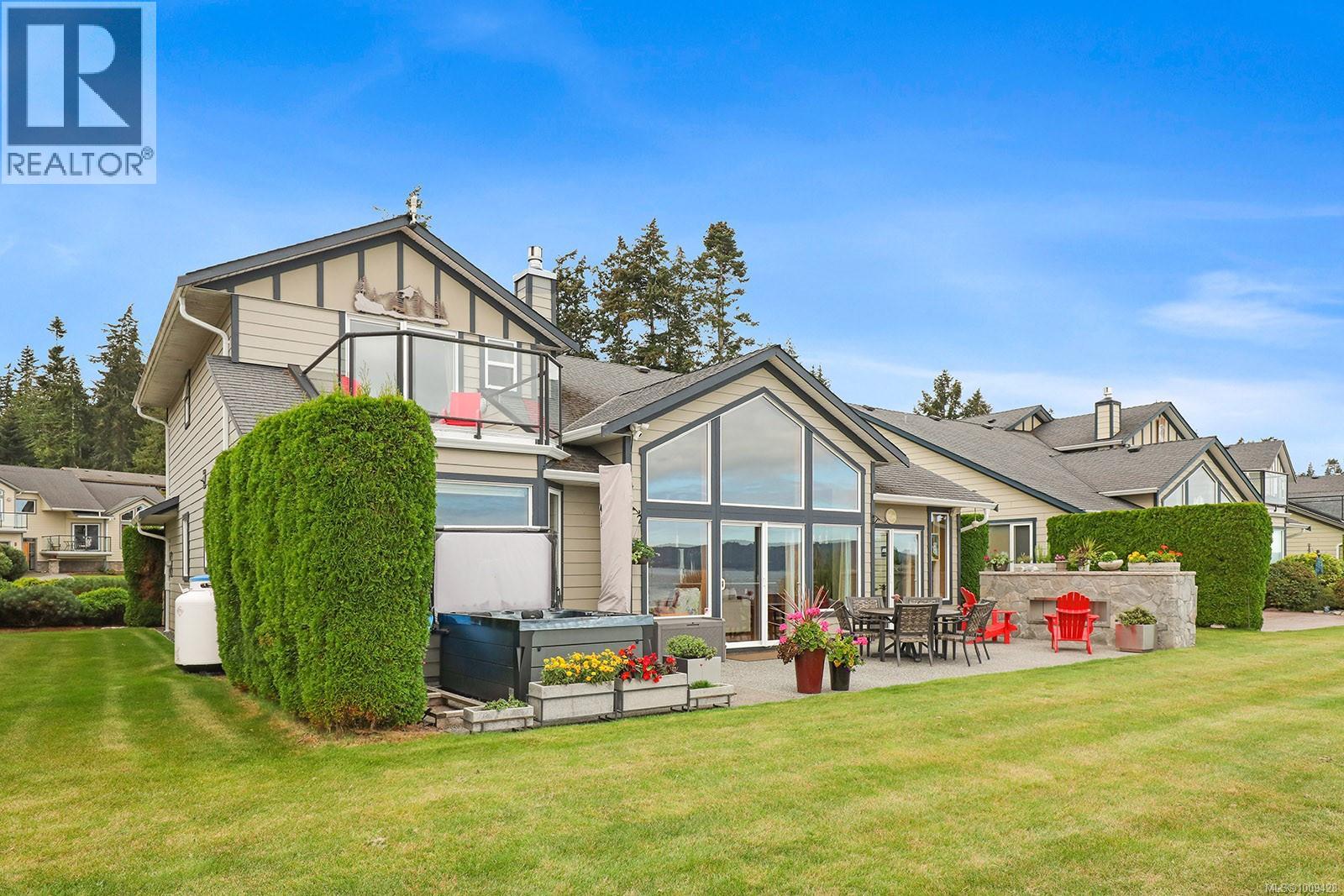 Photo 40 of 9 4320 Garrod Rd, Bowser BC