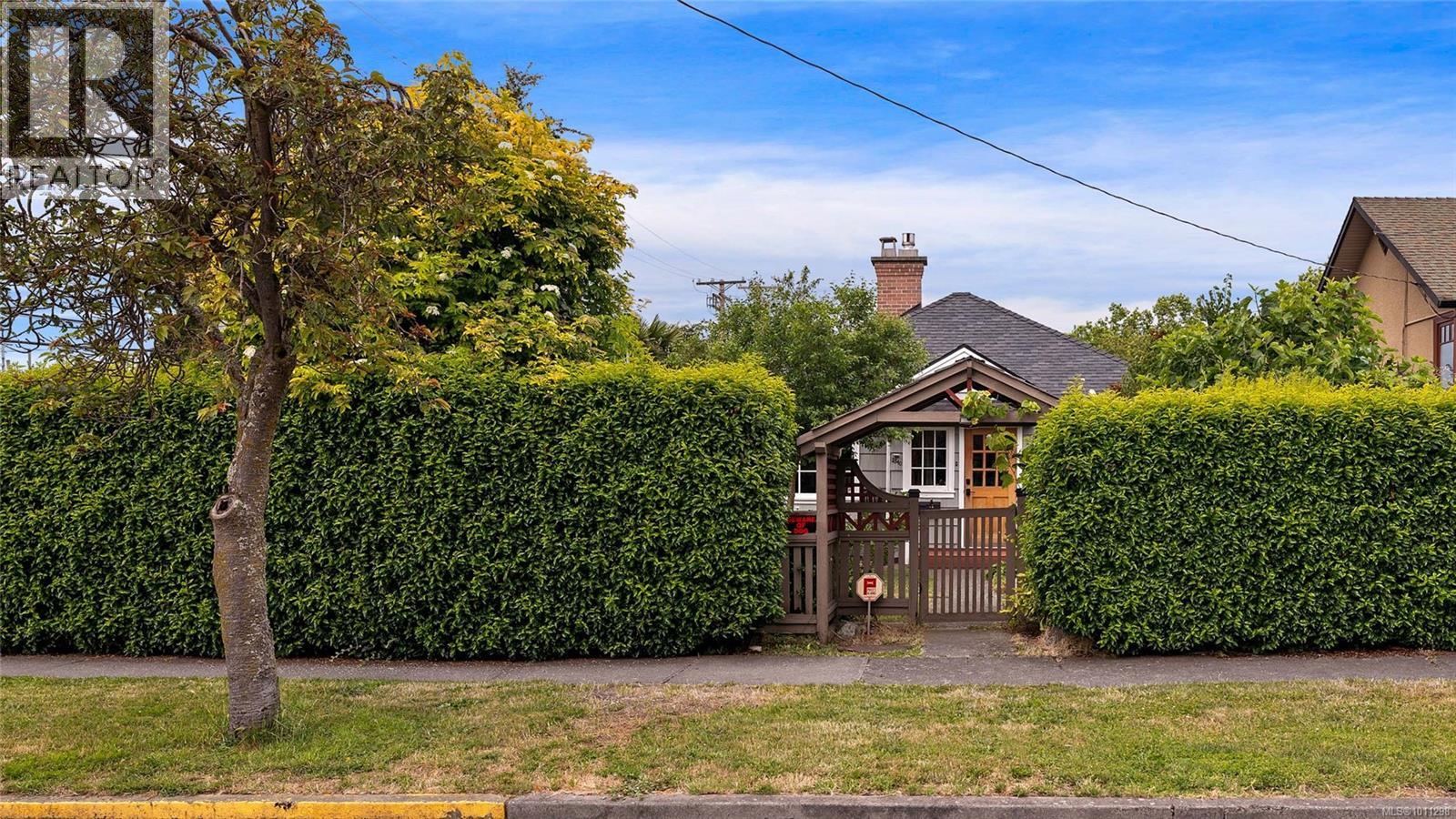 2540 Empire St, Victoria