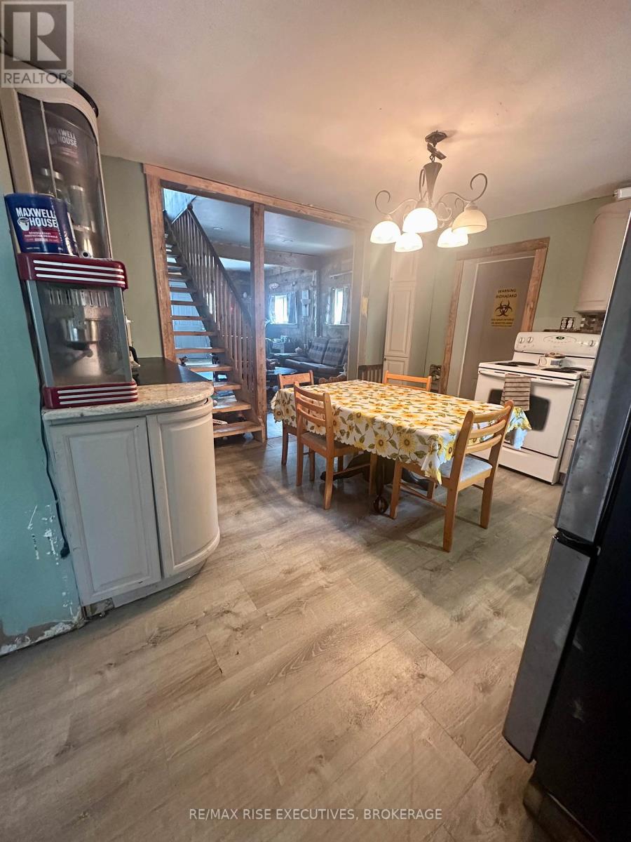Photo 22 of 139 Green Street, Deseronto ON