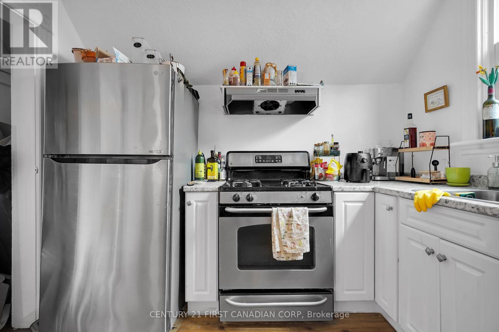 Photo 16 of 453 Quebec Street, London East ON