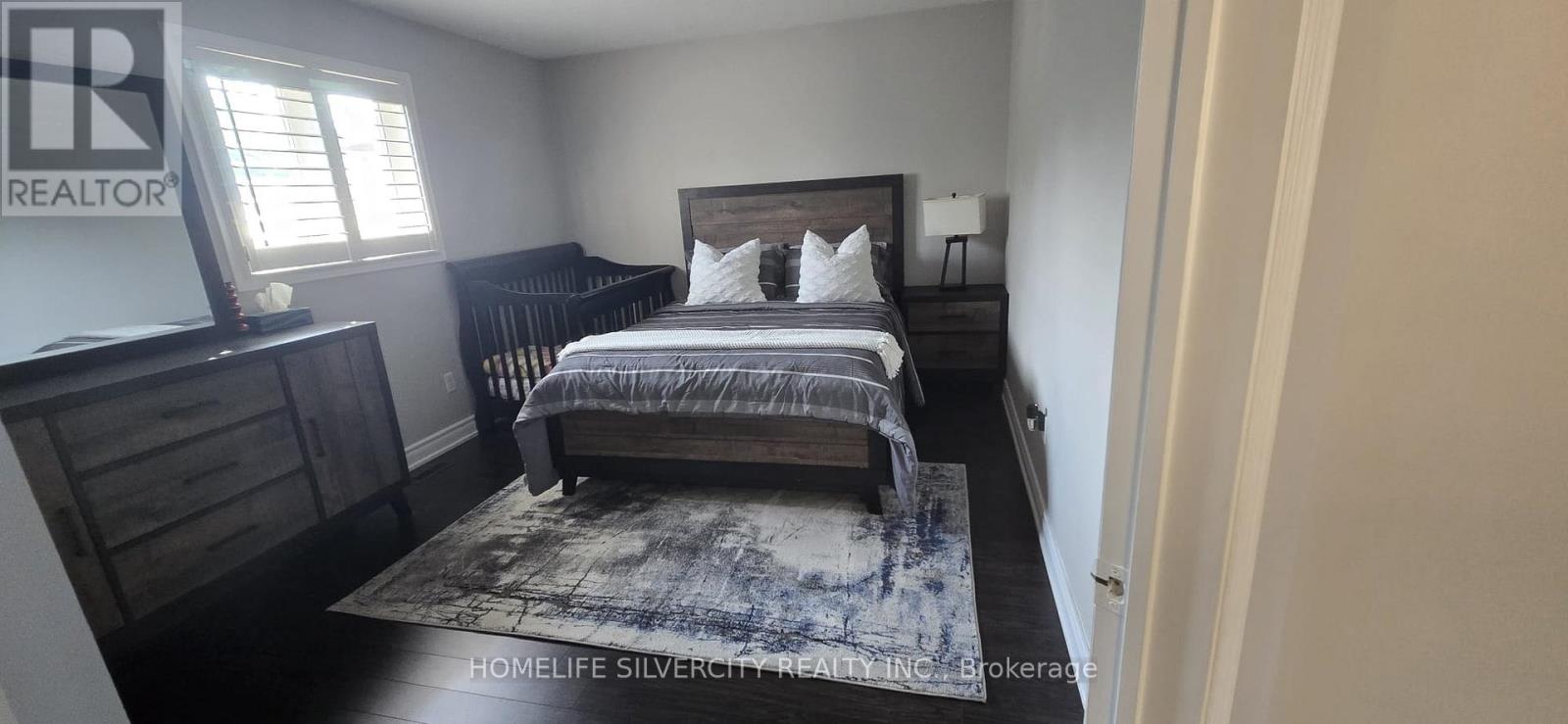Photo 2 of 4800 Rosebush Road, Mississauga ON