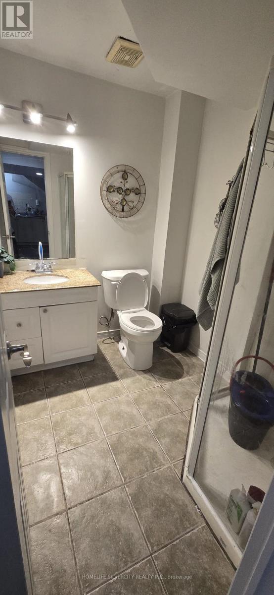 Photo 35 of 4800 Rosebush Road, Mississauga ON