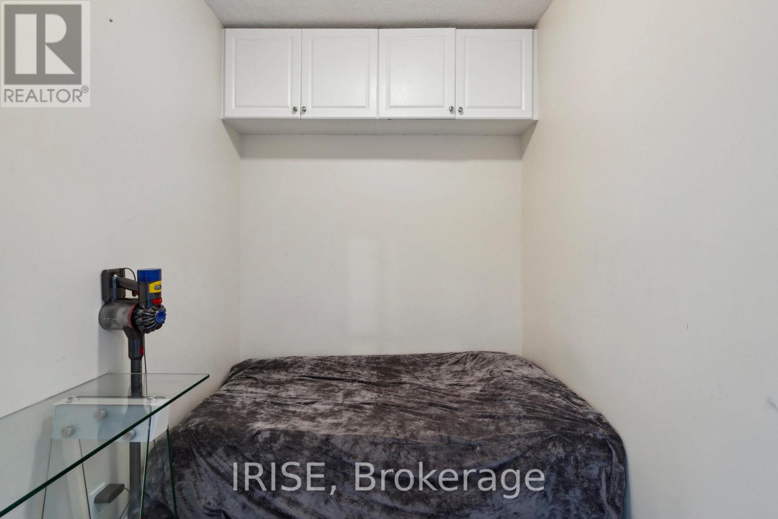 Photo 20 of 2812 1 Elm Drive W, Mississauga ON