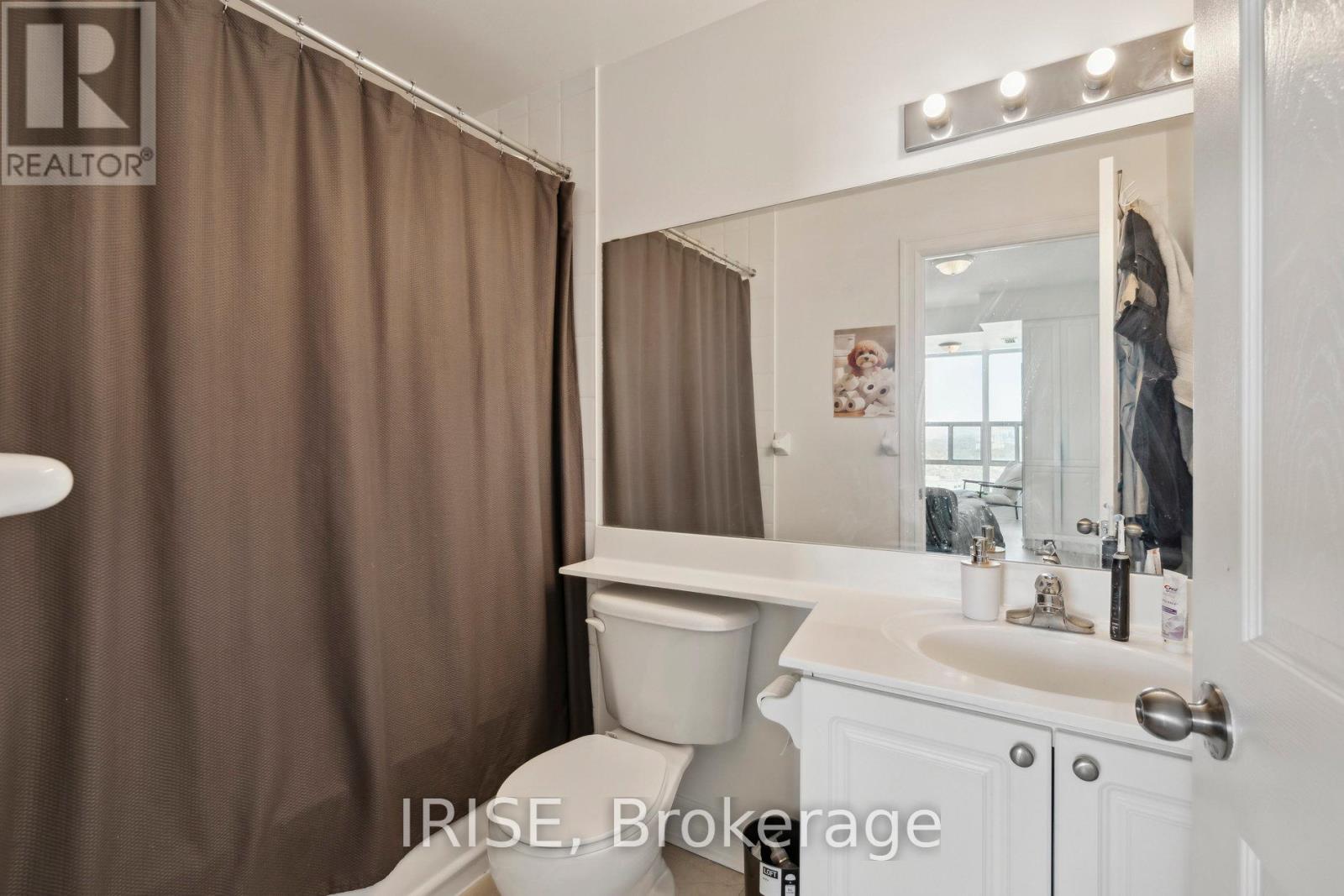 Photo 22 of 2812 1 Elm Drive W, Mississauga ON
