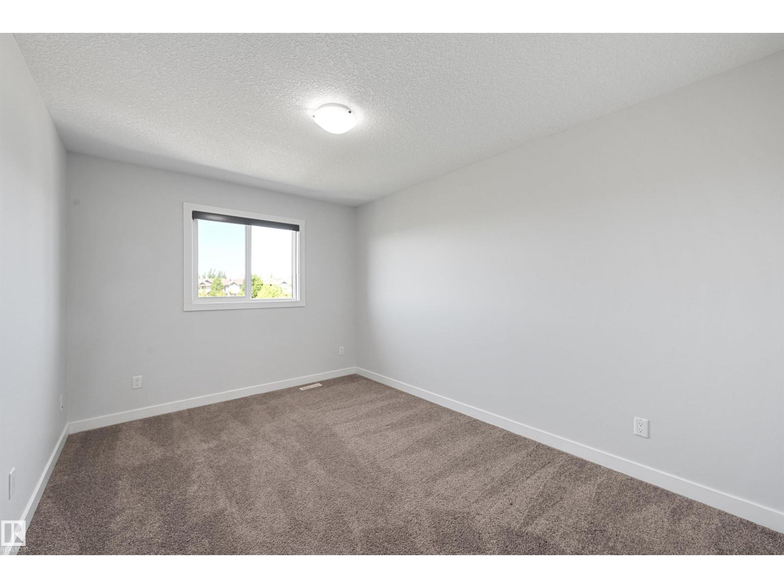 Photo 6 of 7096 South Terwillegar Dr Nw, Edmonton AB