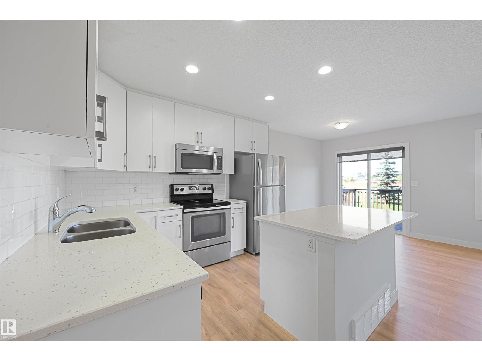 Photo 14 of 7096 South Terwillegar Dr Nw, Edmonton AB