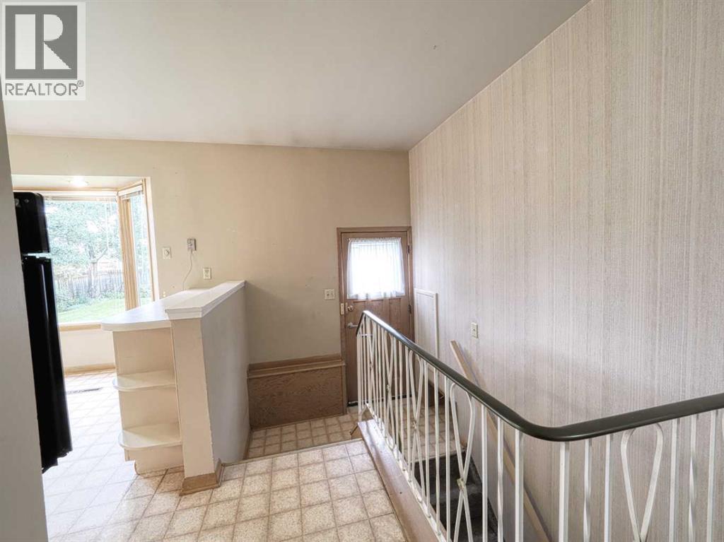 Single Family House Bungalow for Sale in  Grove Hill Road SW Glendale Calgary 
