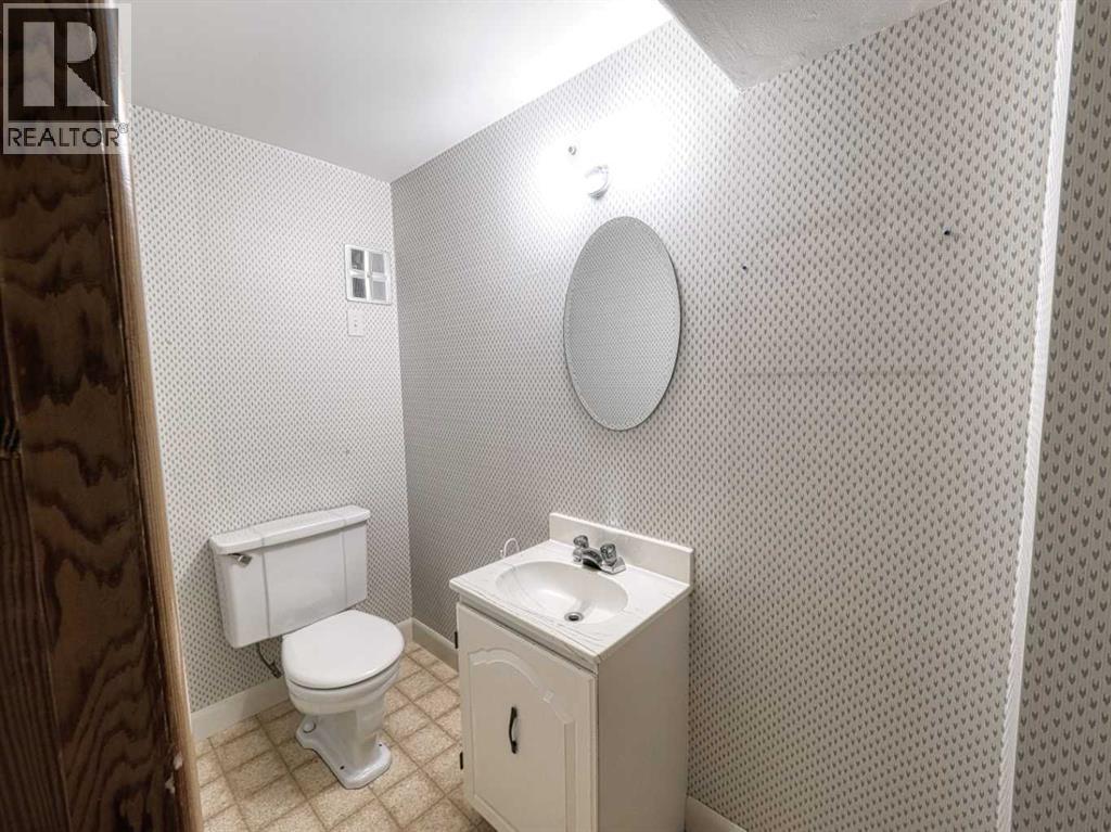5108 Grove Hill Road SW, Calgary, Alberta