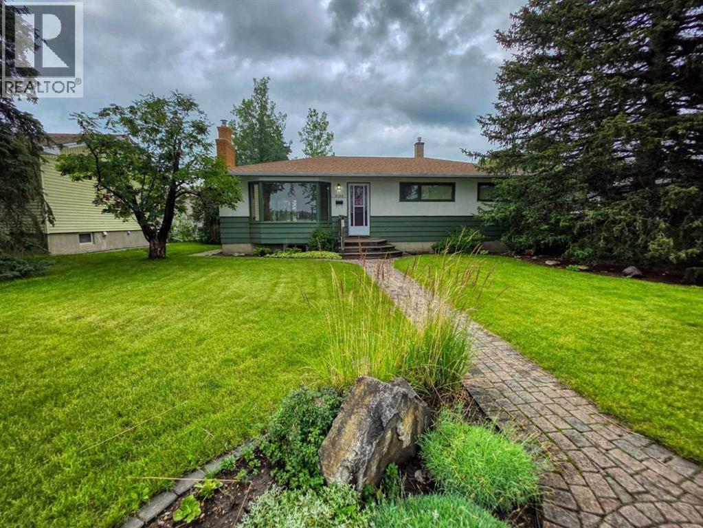 Single Family House Bungalow for Sale in  Grove Hill Road SW Glendale Calgary 