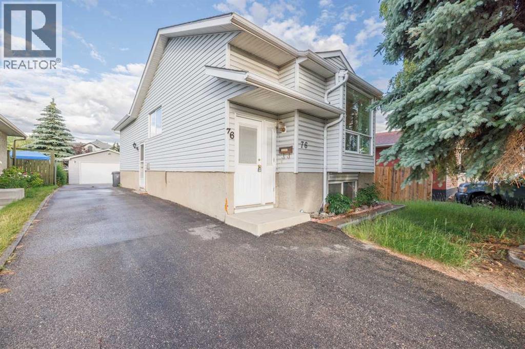 Photo 25 of 76 Doverglen Crescent Se, Calgary AB