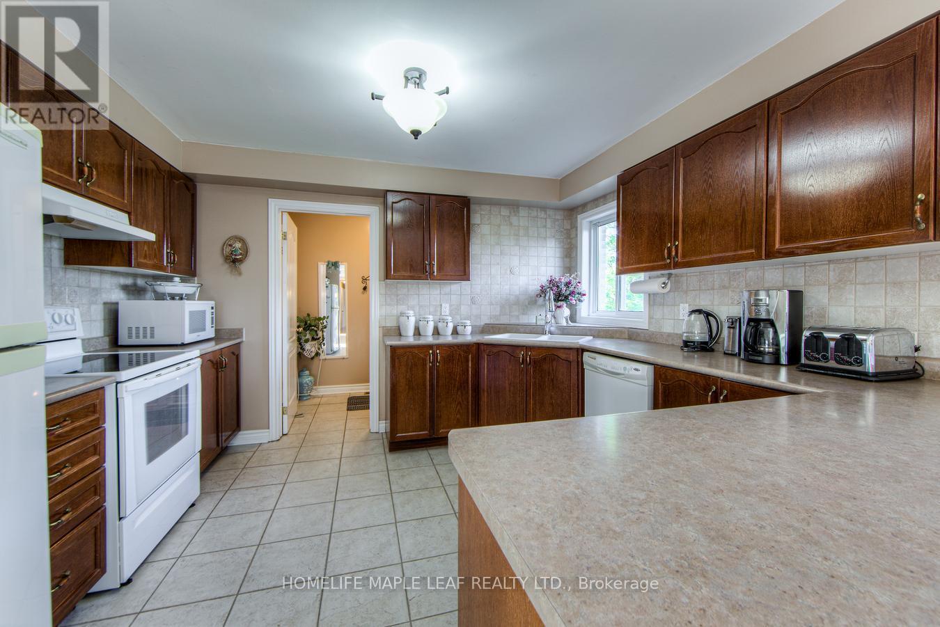 Photo 11 of 32 Mountainview Road, Mulmur ON