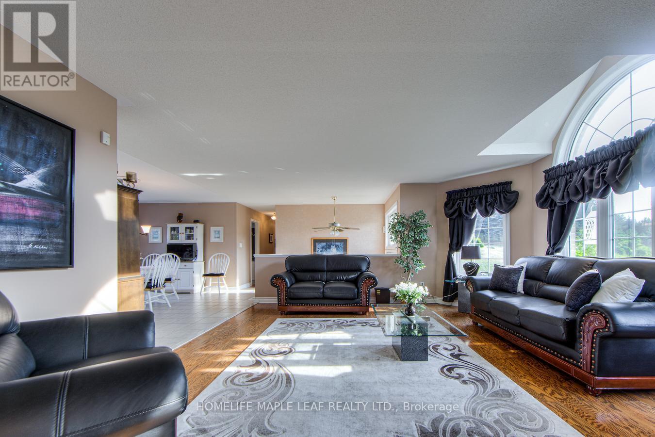 Photo 12 of 32 Mountainview Road, Mulmur ON