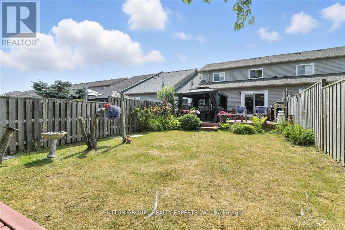 Photo 6 of 524 Garbutt Terrace, Peterborough North ON