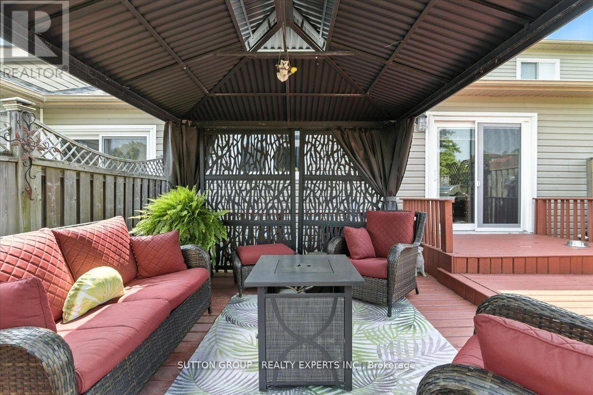 Photo 8 of 524 Garbutt Terrace, Peterborough North ON