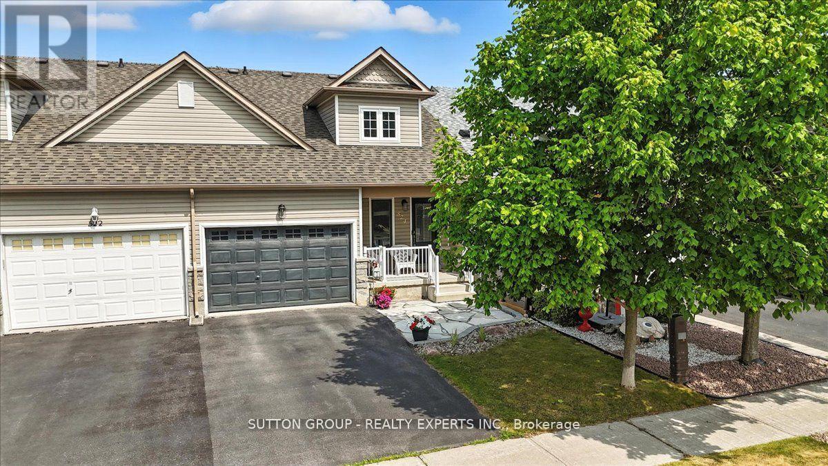 Photo 15 of 524 Garbutt Terrace, Peterborough North ON