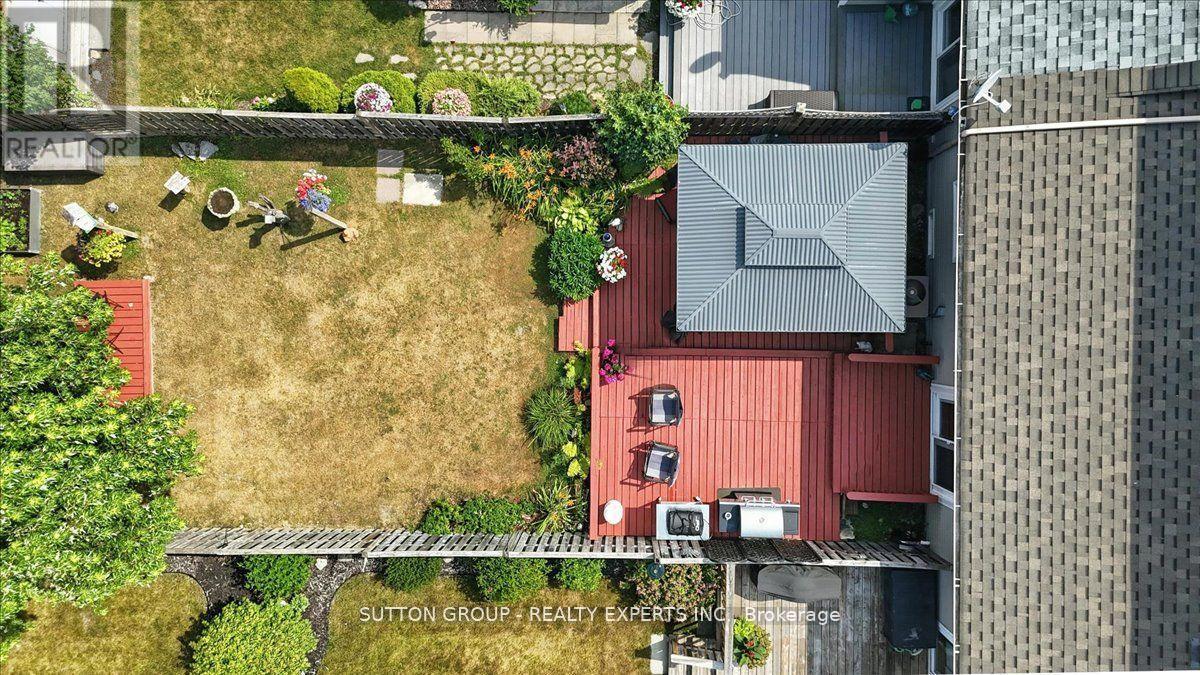 Photo 7 of 524 Garbutt Terrace, Peterborough North ON