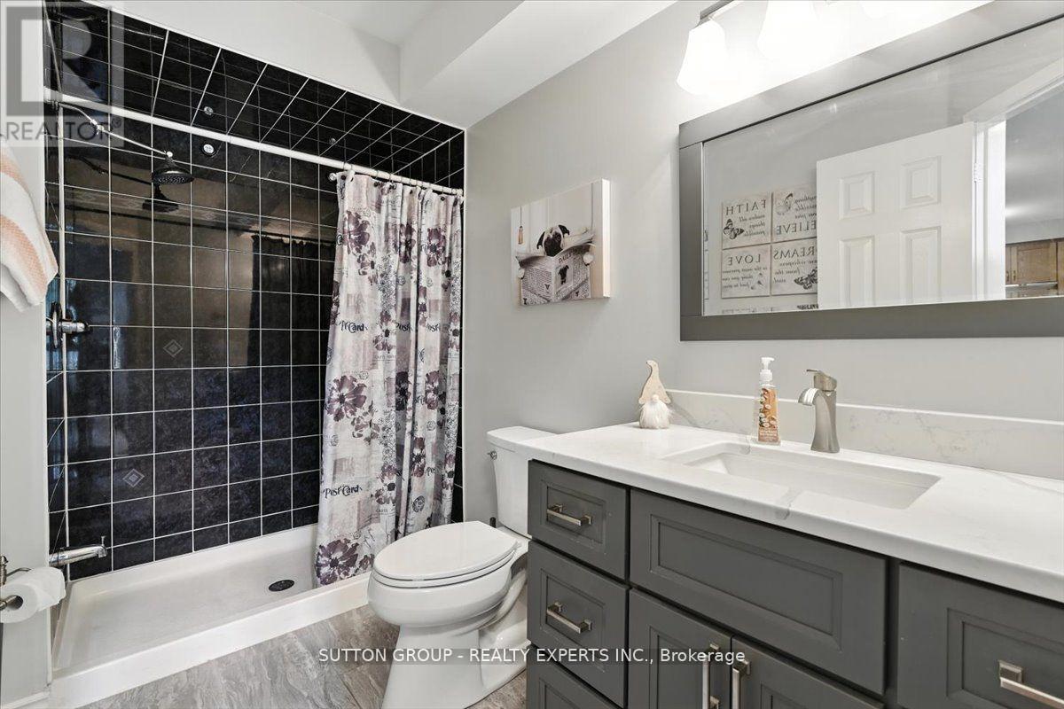 Photo 34 of 524 Garbutt Terrace, Peterborough North ON