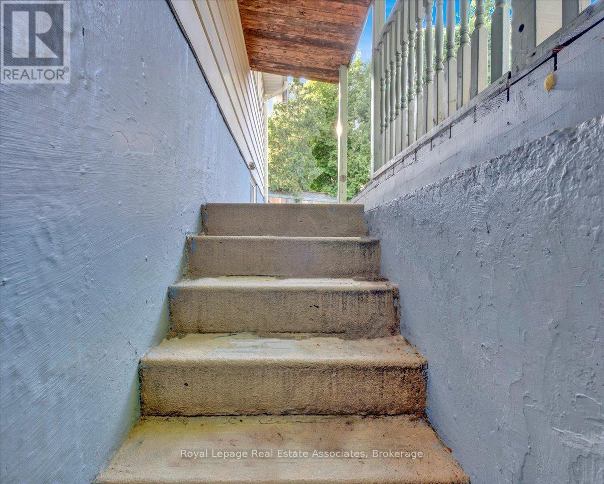 Photo 8 of Basement 9 Gafney Court, Hamilton ON