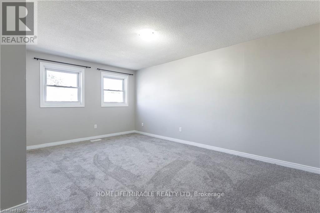 Photo 17 of 419 Downsview Place, Waterloo ON