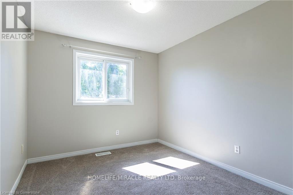 Photo 21 of 419 Downsview Place, Waterloo ON