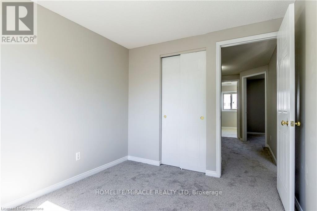 Photo 22 of 419 Downsview Place, Waterloo ON