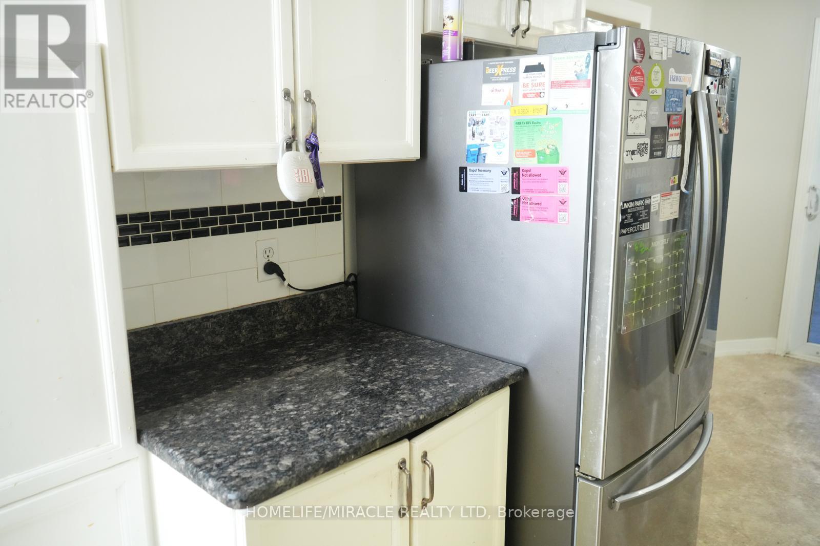 Photo 6 of 419 Downsview Place, Waterloo ON
