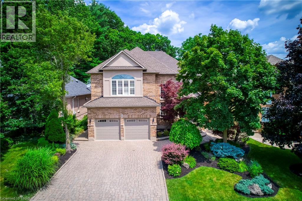 Photo 1 of 16 Sweetman Drive, Dundas ON