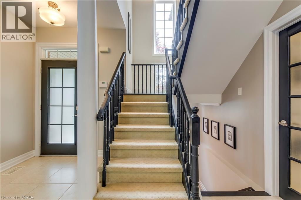 Photo 24 of 16 Sweetman Drive, Dundas ON