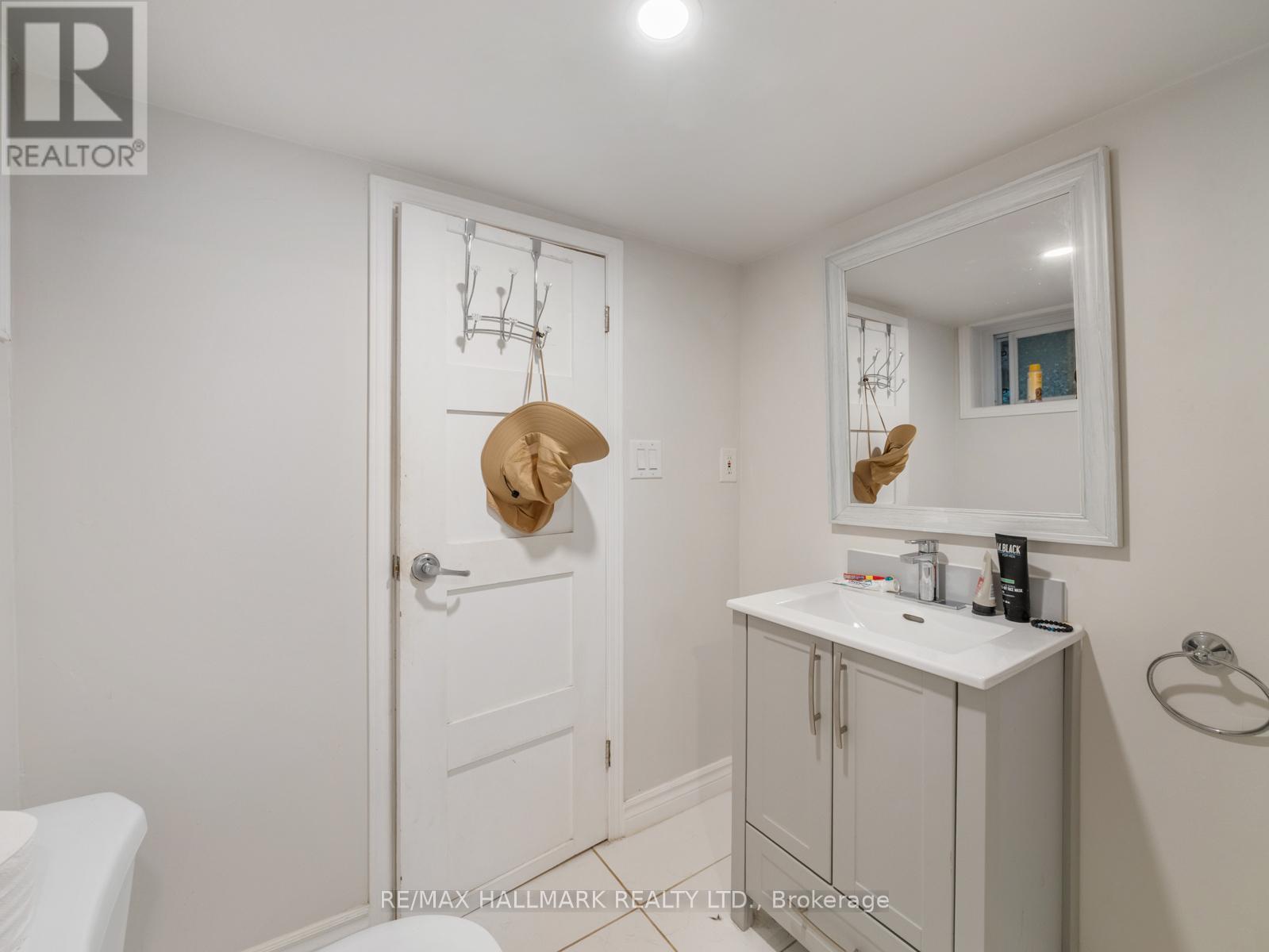 Photo 32 of 97 Bowmore Road, Toronto ON