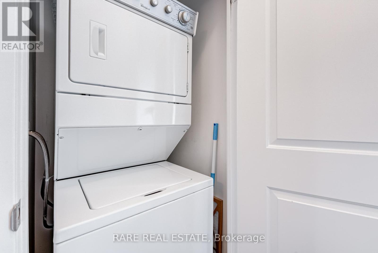 Photo 4 of 1901 65 Speers Road, Oakville ON