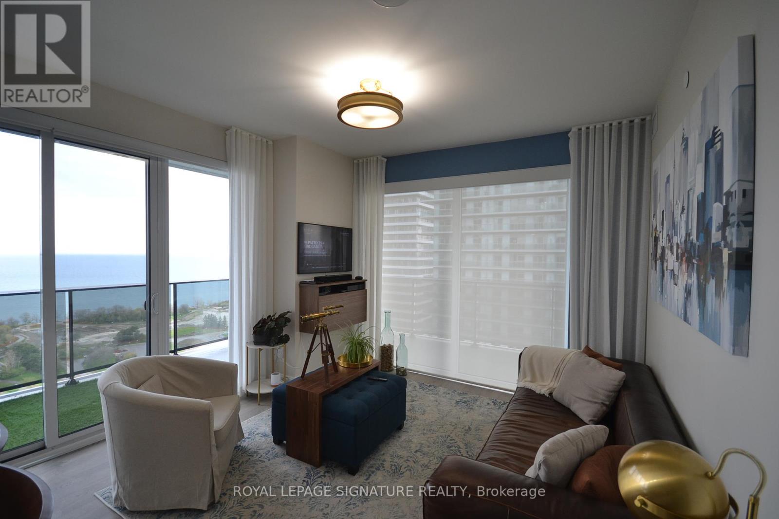 Photo 10 of 2406 70 Annie Craig Drive, Toronto ON