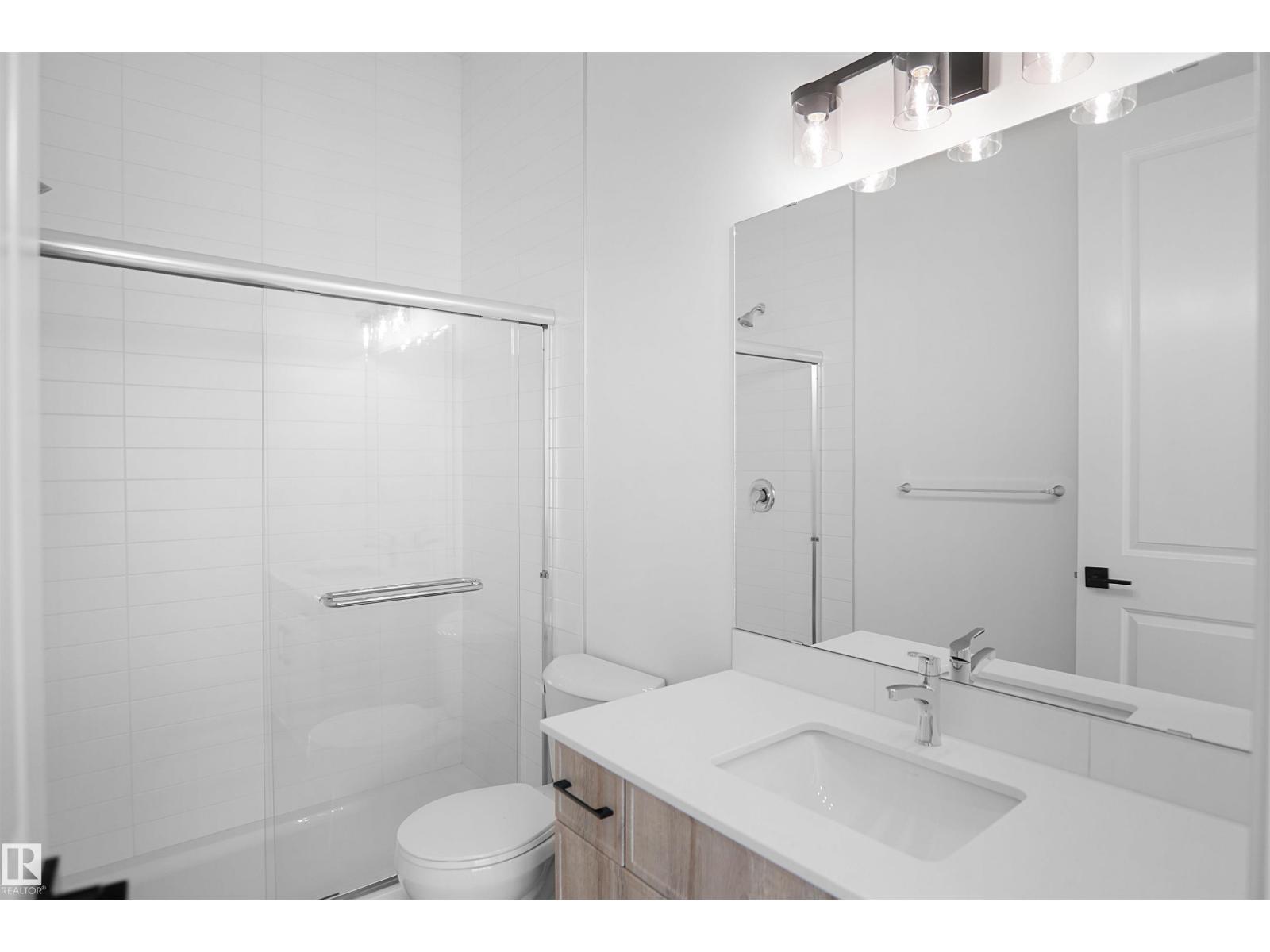 Photo 2 of 20603 42 Av Nw, Edmonton AB