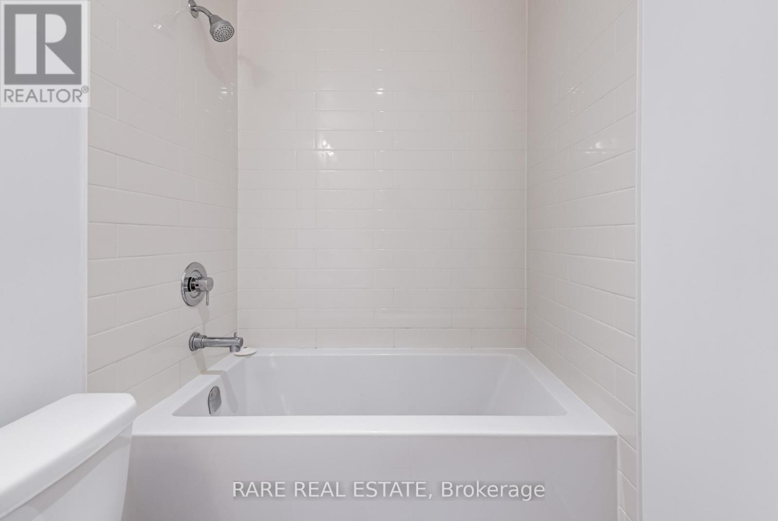 Photo 31 of 1901 65 Speers Road, Oakville ON