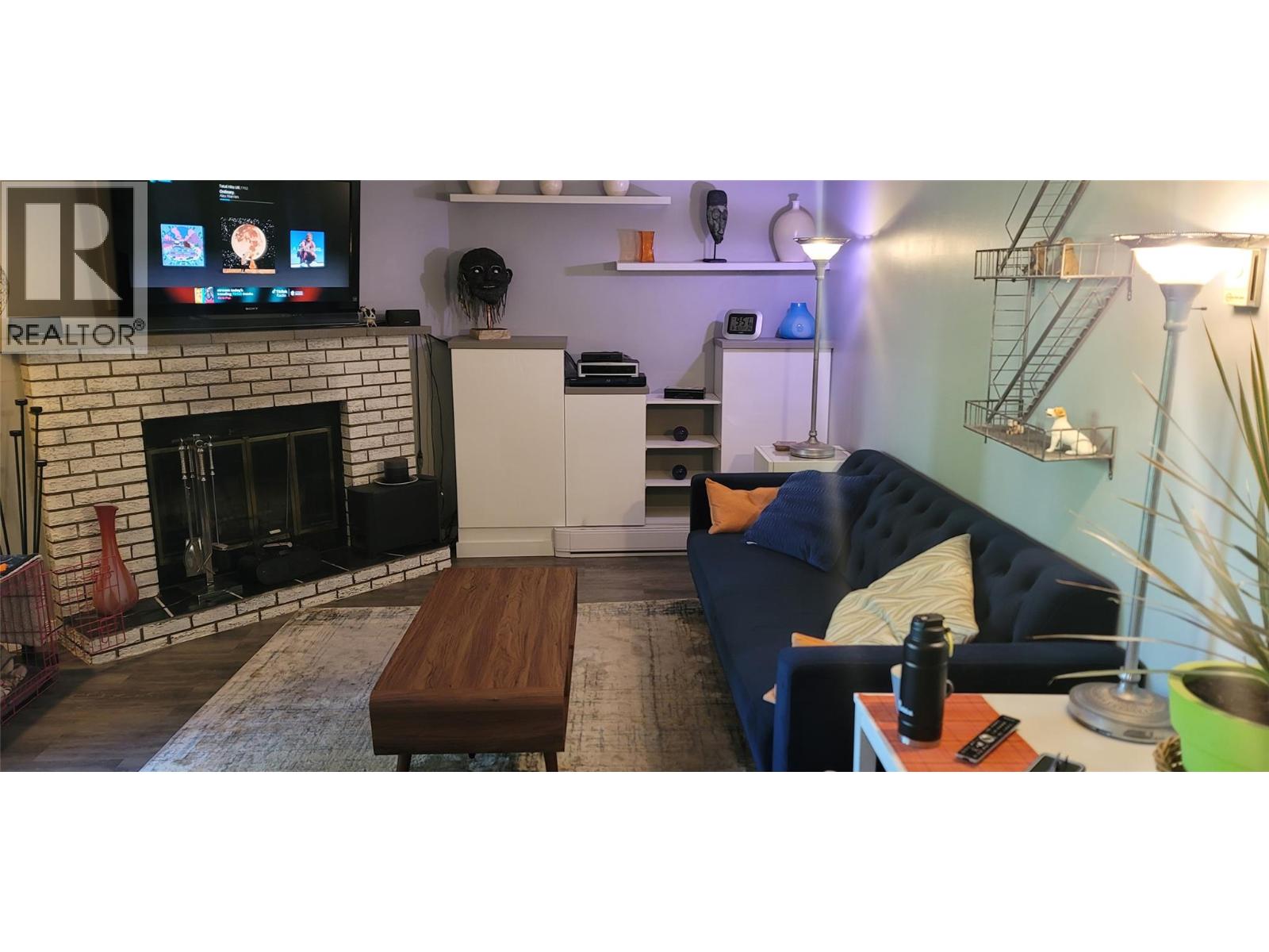 Photo 1 of 240 Mcintosh Road Unit 211, Kelowna BC