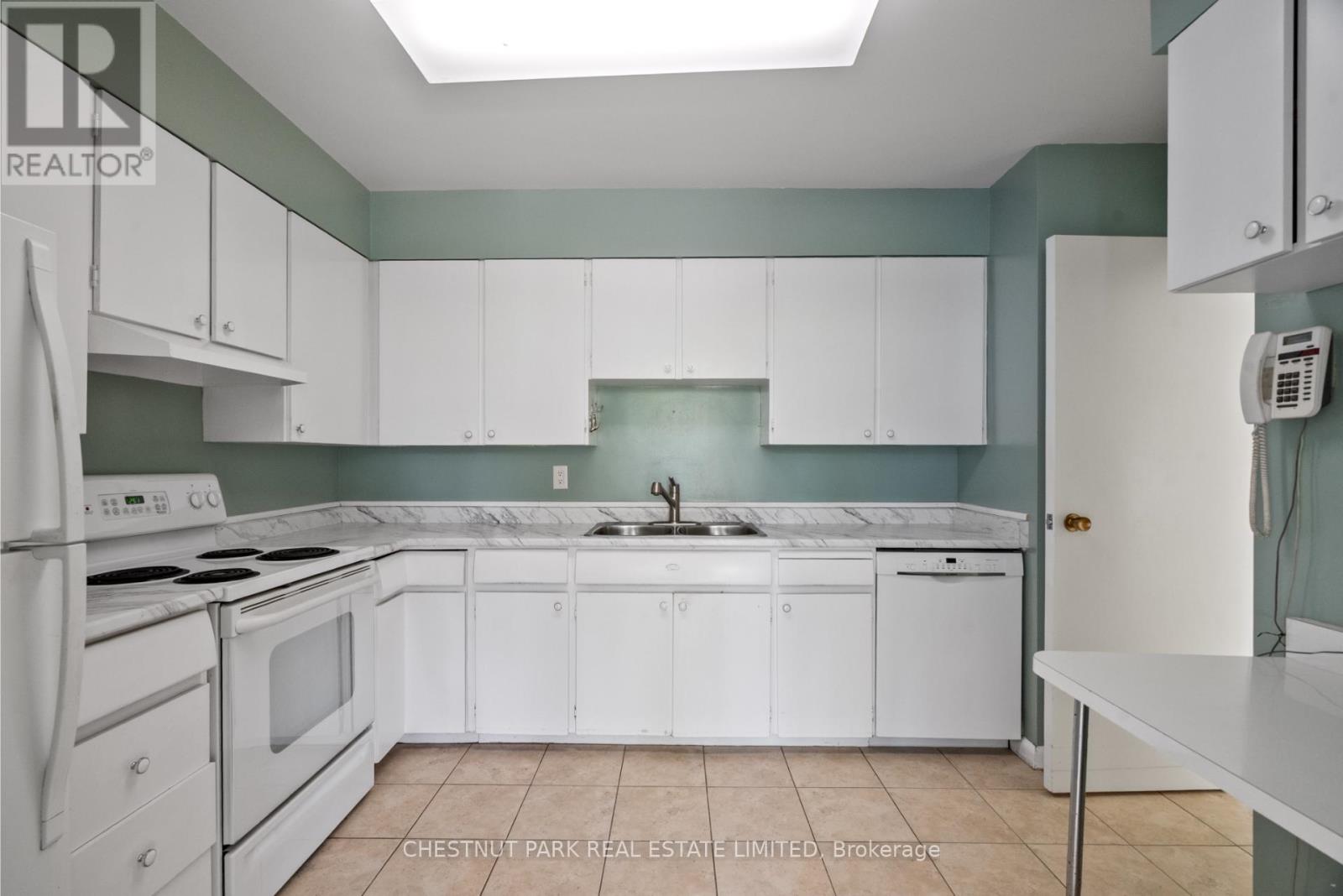 Photo 8 of 602 500 Avenue Road, Toronto ON