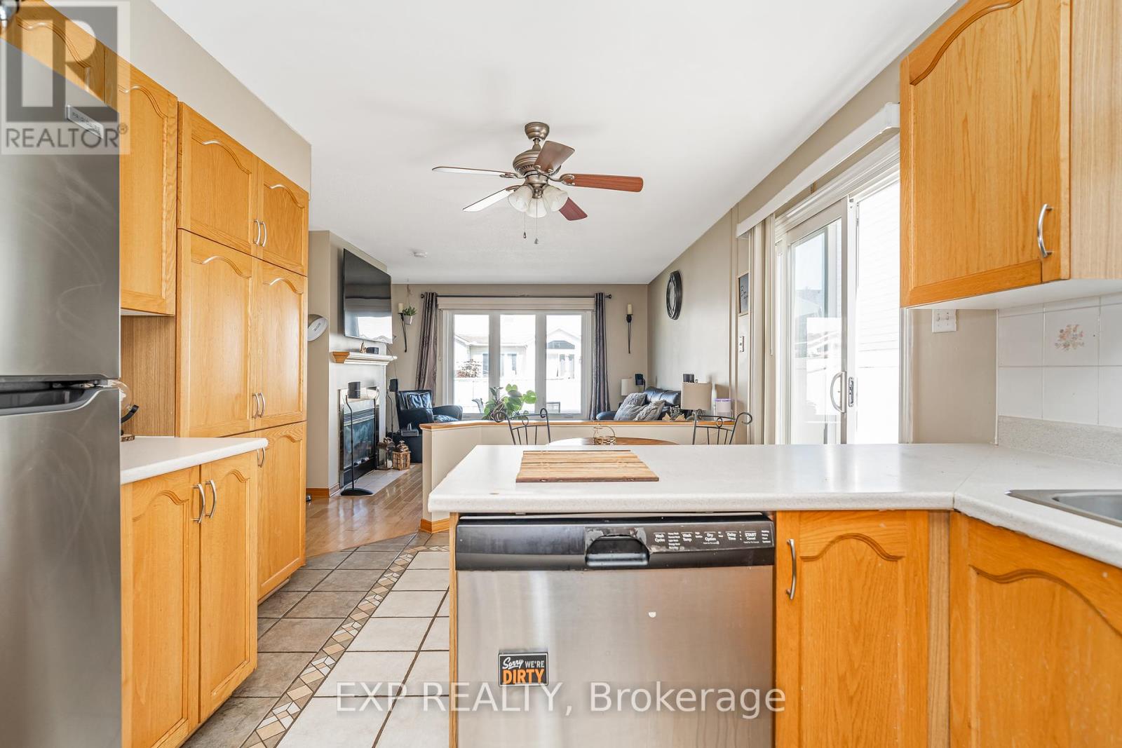 Photo 17 of 2103 Gardenway Drive, Ottawa ON