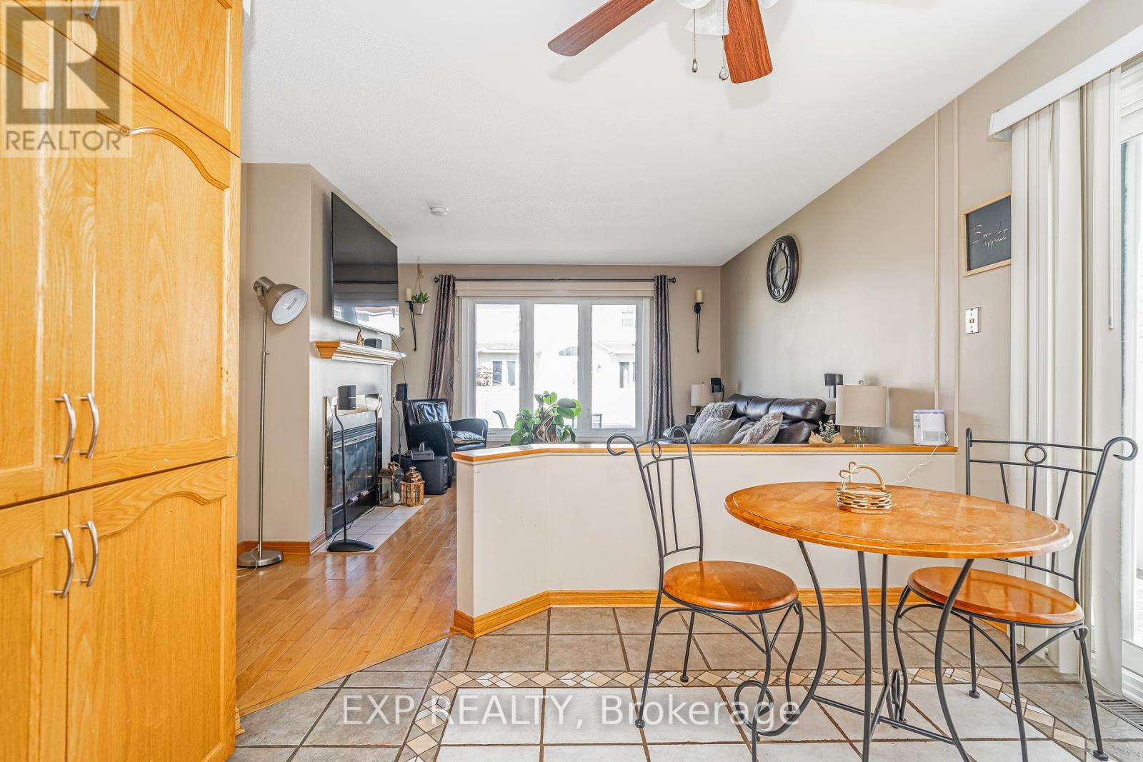 Photo 18 of 2103 Gardenway Drive, Ottawa ON