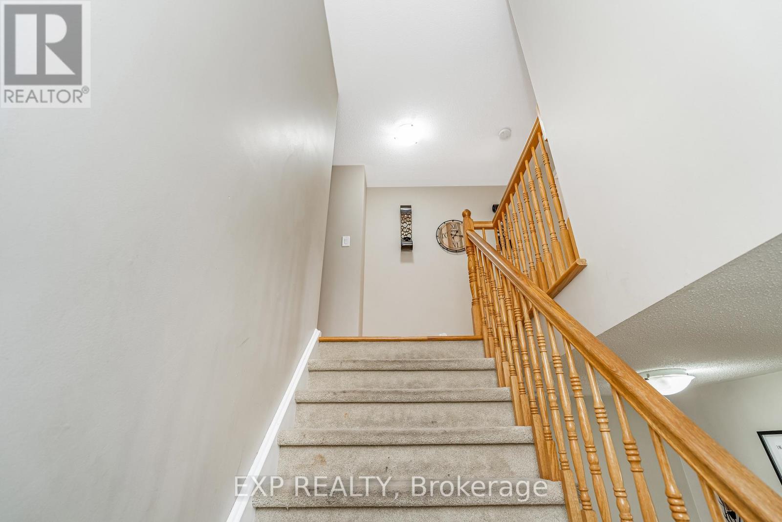 Photo 22 of 2103 Gardenway Drive, Ottawa ON