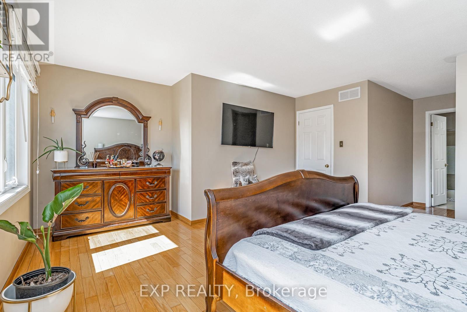 Photo 27 of 2103 Gardenway Drive, Ottawa ON
