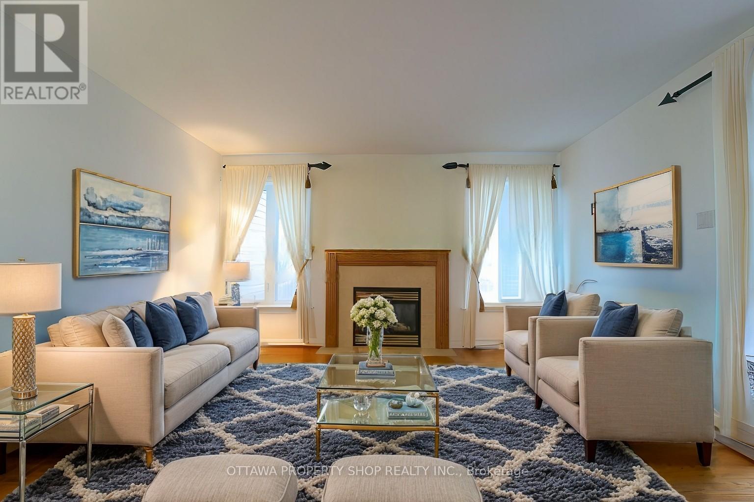 Photo 10 of 37 Cresthaven Drive, Ottawa ON