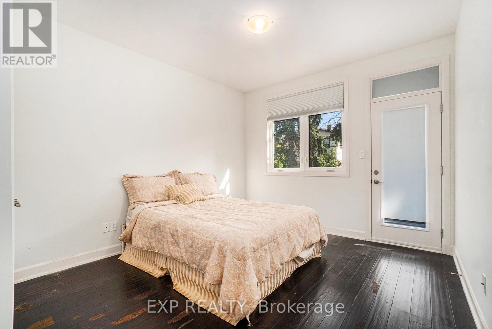 Photo 14 of 2 129 Smirle Avenue, Ottawa ON