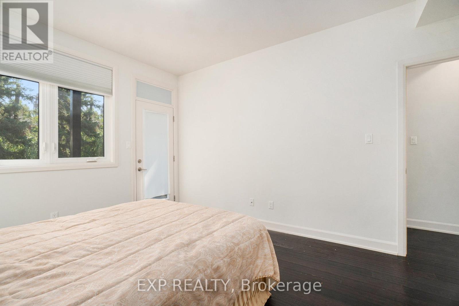 Photo 16 of 2 129 Smirle Avenue, Ottawa ON