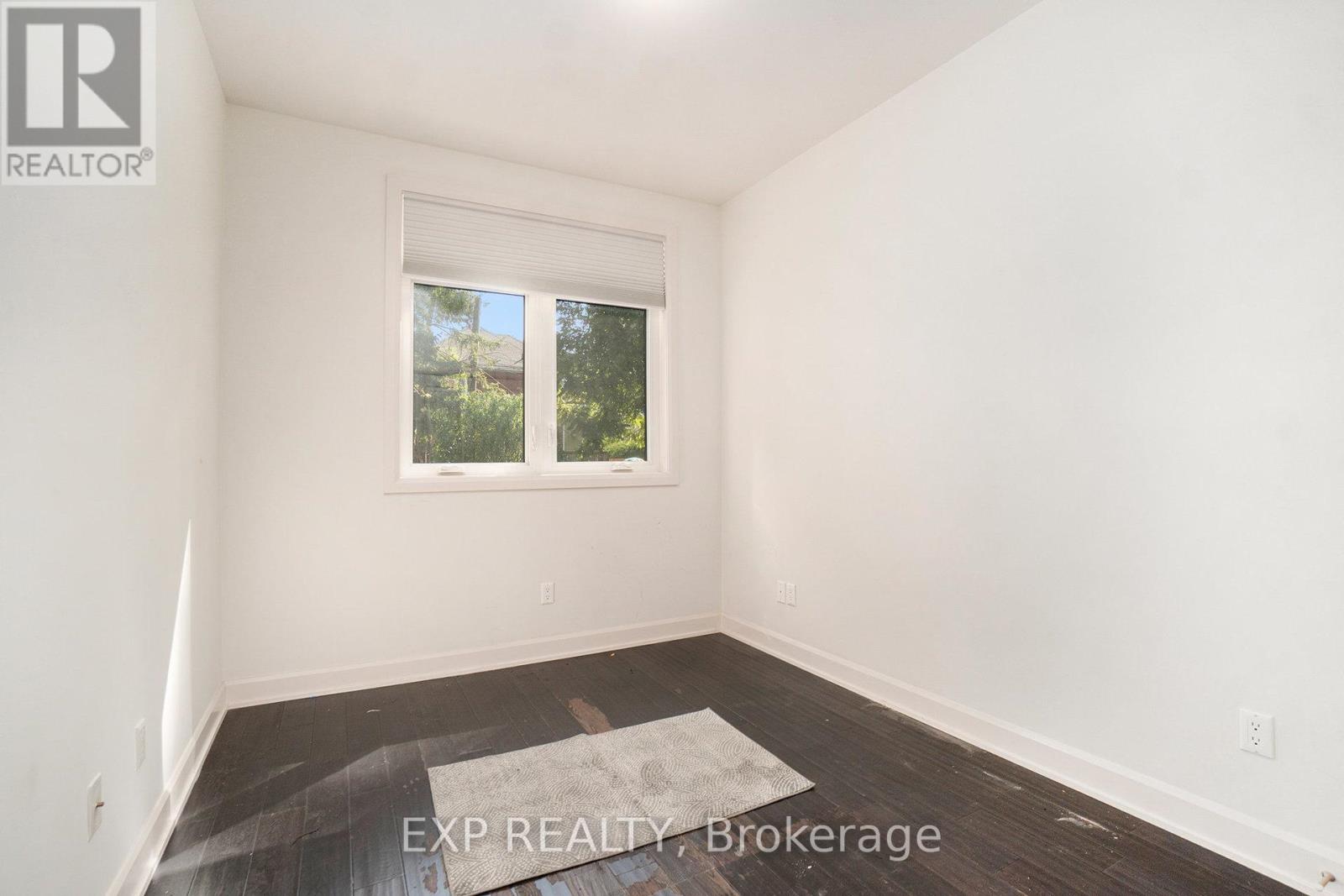 Photo 18 of 2 129 Smirle Avenue, Ottawa ON